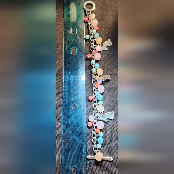 Pier 1 Easter Bunny Rabbit Beaded Charm Toggle Bracelet - Picture 10 of 10